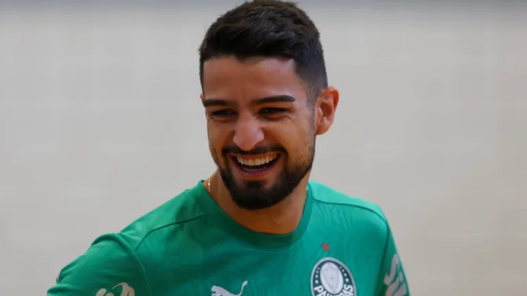 Palmeiras pode ter Mauricio e Flaco López na escalação contra o Inter Miami no Mundial; Aníbal Moreno é baixa