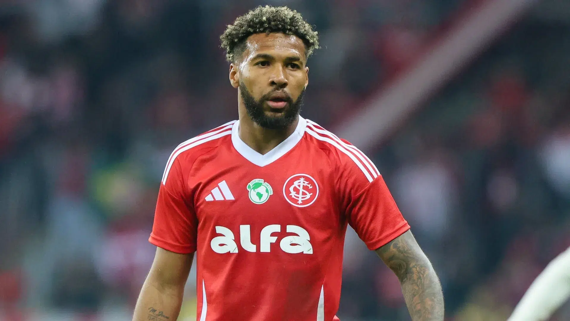 Wesley entra na mira do América-MEX e torcedores do Internacional podem perder titular absoluto de Roger Machado