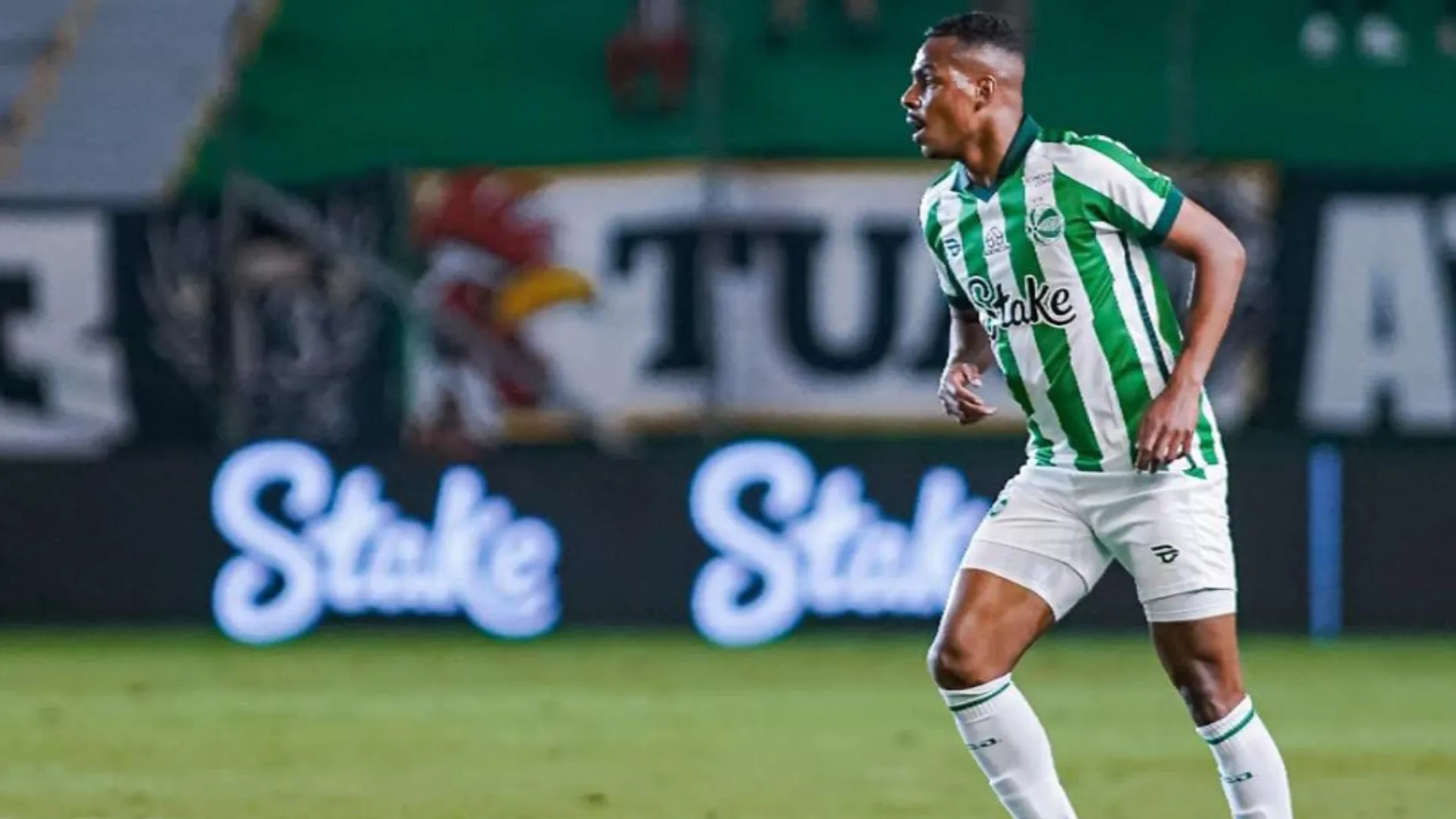 Internacional mira contratação de Caíque Gonçalves do Juventude para o lugar de Fernando, mas torcedores reprovam