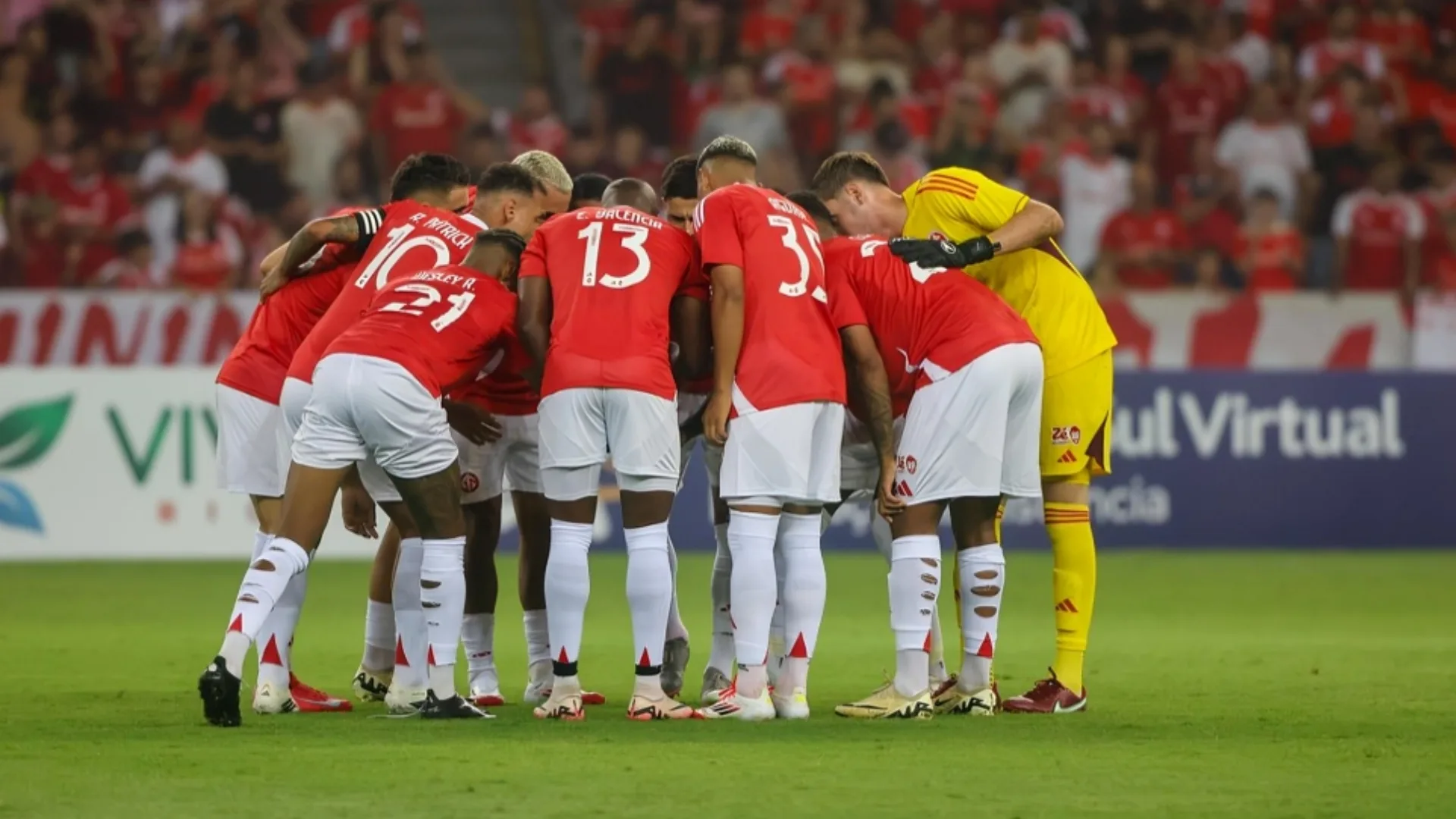 Internacional discute mudanças no elenco e tem Kaique Rocha e mais três possíveis saídas na janela de transferências