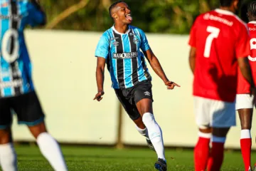 Jardiel, centroavante do Grêmio