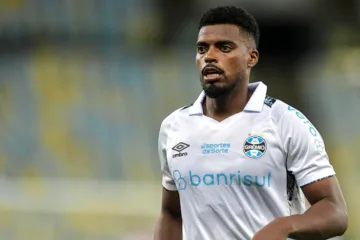 Grêmio negocia saída de Jemerson ao Athletico-PR e torcida comemora: “Levo até Curitiba”