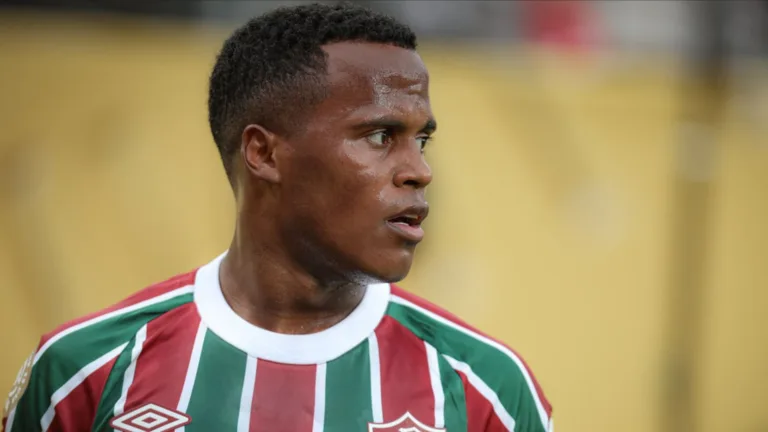 Felipe Melo escolhe Arias, do Fluminense, em disputa com Arrascaeta: “Tem se mostrado um grande craque”