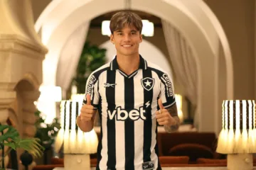 Joaquín Correa elogia mentalidade do Botafogo e destaca PSG: “É um time muito importante” 
