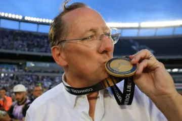 Rivalidade entre John Textor e Al-Khelaifi esquenta confronto entre Botafogo e PSG no Mundial de Clubes