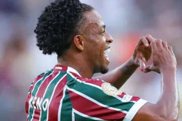 Keno ganha reconhecimento da web após gol no Mundial: “Ajuda a abrir os caminhos”