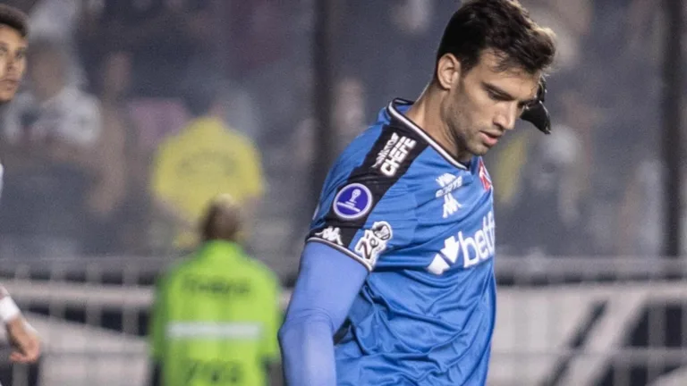 Vasco propõe renovação estratégica com Léo Jardim e cria esperança entre os torcedores; Nicola explica a situação