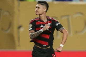 Luiz Araújo celebra gol no Mundial de Clubes