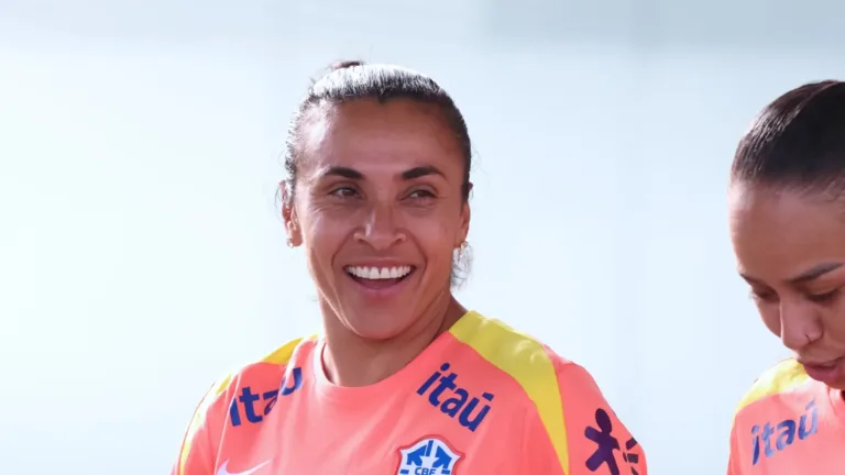 Marta compara trabalho de Pia Sundhage e Arthur Elias na Seleção brasileira feminina: “equipe era travada”