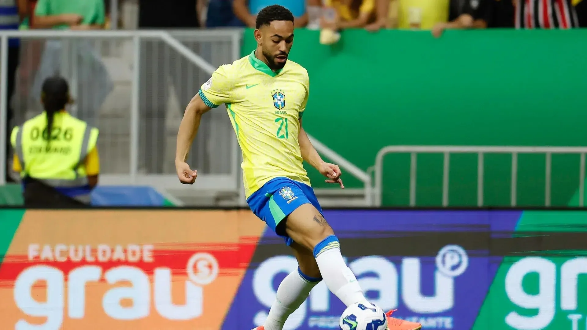 Matheus Cunha, destaque da seleção brasileira, terá o quarto maior salário do Manchester United
