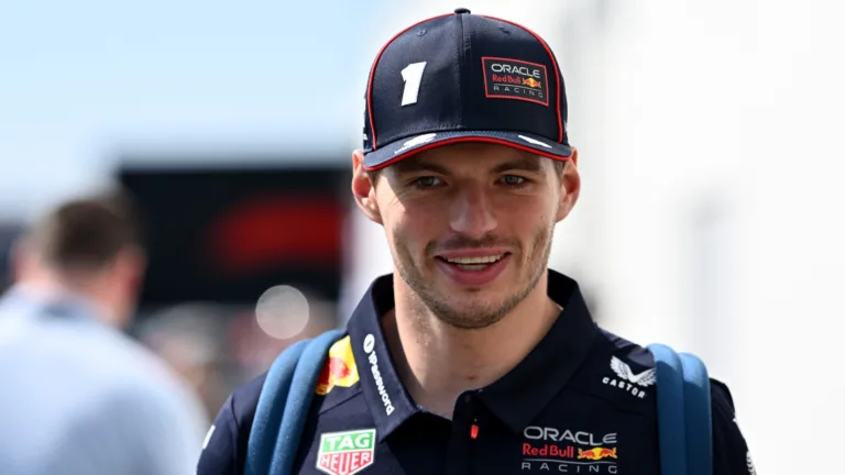 Fórmula 1 hoje: Max Verstappen revela modelo de capacete para o GP da Áustria