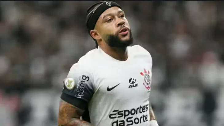 Corinthians quer vender Memphis Depay e Nicola revela custo mensal do atacante ao Timão: “R$ 6 milhões de reais” Corinthians quer vender Memphis Depay e Nicola revela custo mensal do atacante ao Timão: “R$ 6 milhões de reais”