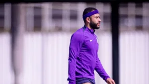 Memphis diz que Corinthians ‘precisa melhorar’ na temporada: “Em todos os aspectos”