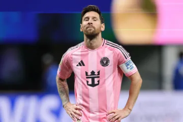 Djalminha recebe camisa de Messi após Palmeiras x Inter Miami no Mundial de Clubes: “É um fenômeno”
