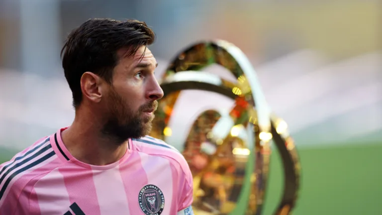 Faturamento de Messi pelo Inter Miami ultrapassa folha salarial anual de todo o elenco do Palmeiras