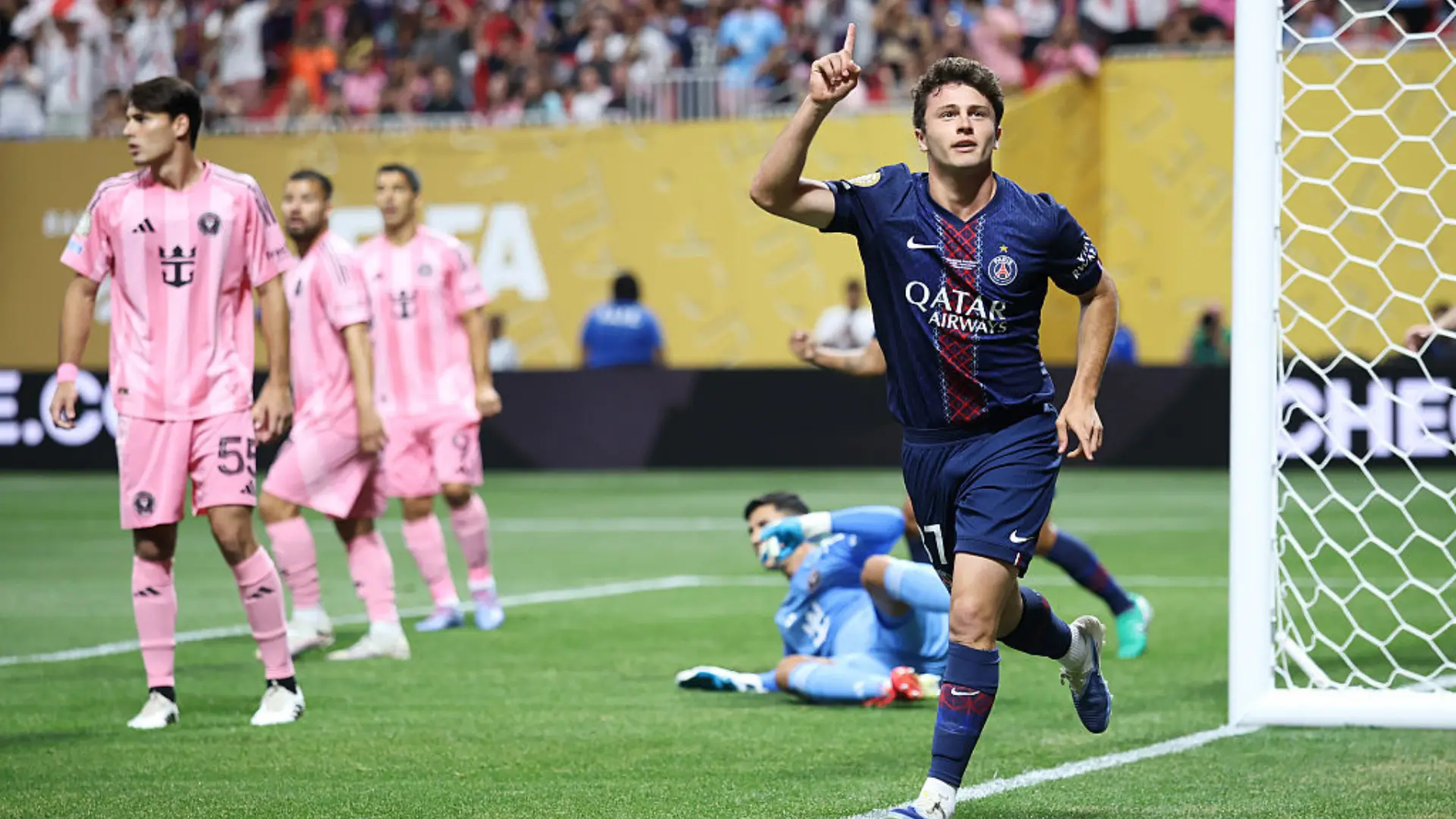 Quartas de final do Mundial de Clubes tem Palmeiras, Fluminense, PSG e Borussia Dortmund classificados; Manchester City fica pelo caminho