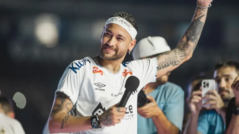 Flávio Prado decreta fim do auge de Neymar no Santos: “Impossível jogar o que já jogou”