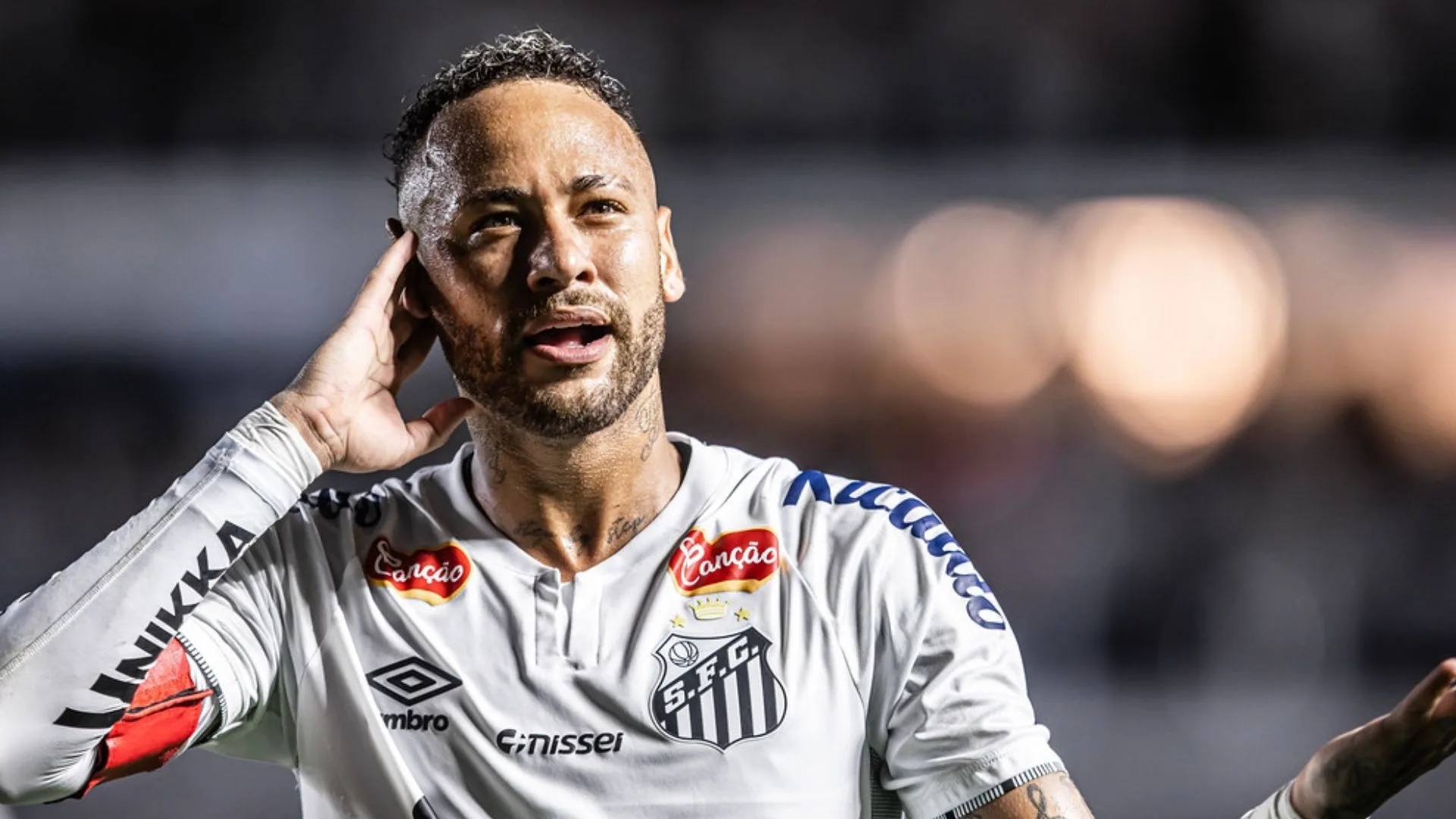Santos muda proposta e impõe novas condições para fechar a renovação de Neymar
