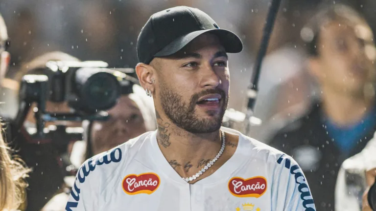 Neymar renova com o Santos e Nicola esclarece: “Bom segundo semestre pode chamar atenção de um Barcelona”