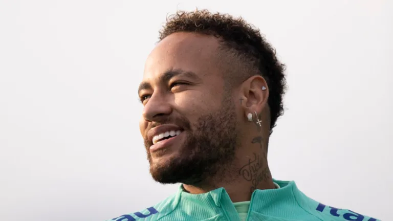 Casagrande aponta Estêvão acima de Neymar na seleção brasileira: “É melhor nesse momento”