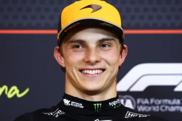 Fórmula 1 hoje: Oscar Piastri não acredita em George Russell na luta pelo título mundial