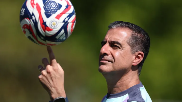 Renato Paiva pode mudar defesa do Botafogo para partida contra o PSG na Copa do Mundo de Clubes