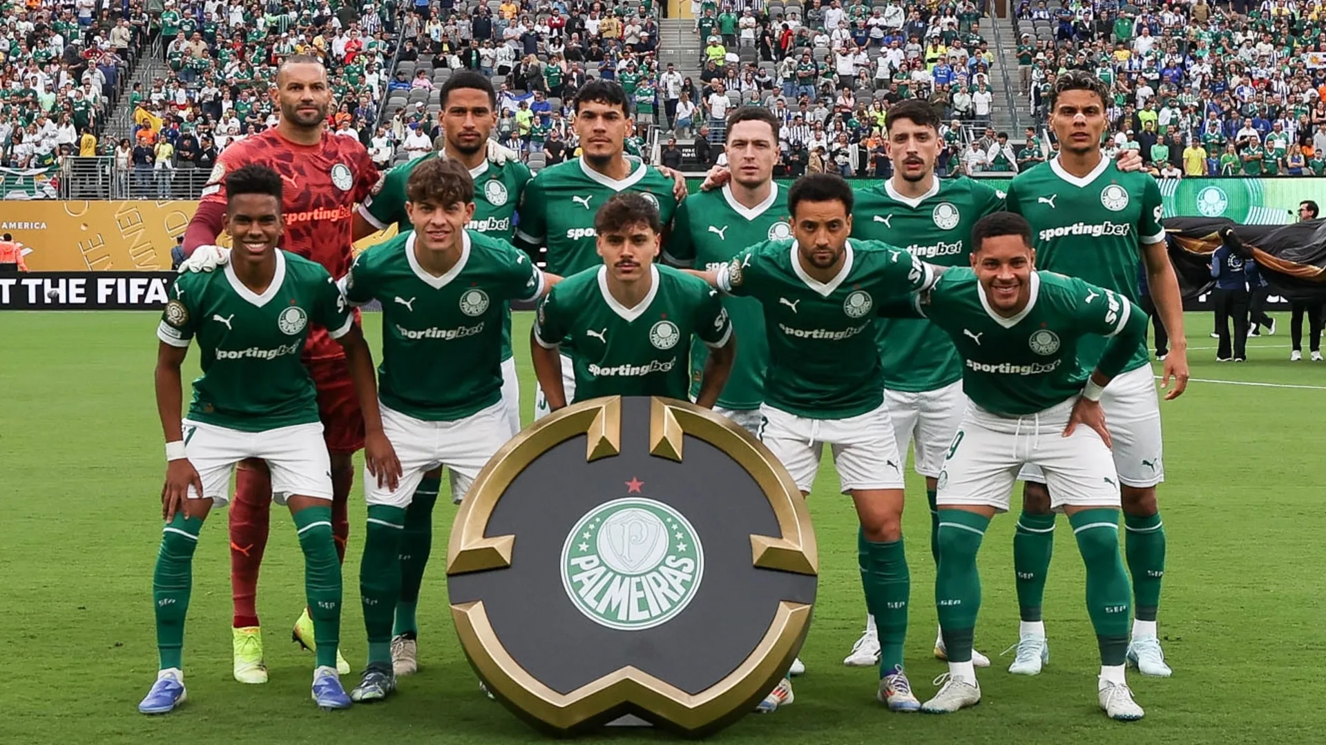 Cicinho, Felipe Melo e mais: palpites da mídia esportiva para Inter Miami x Palmeiras no Mundial de Clubes