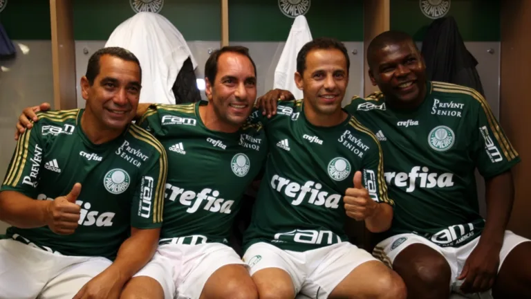 Cleber relembra Palmeiras da Parmalat e frustração pelo Mundial de 1999: “Não faria nada de diferente, jogamos muito bem”