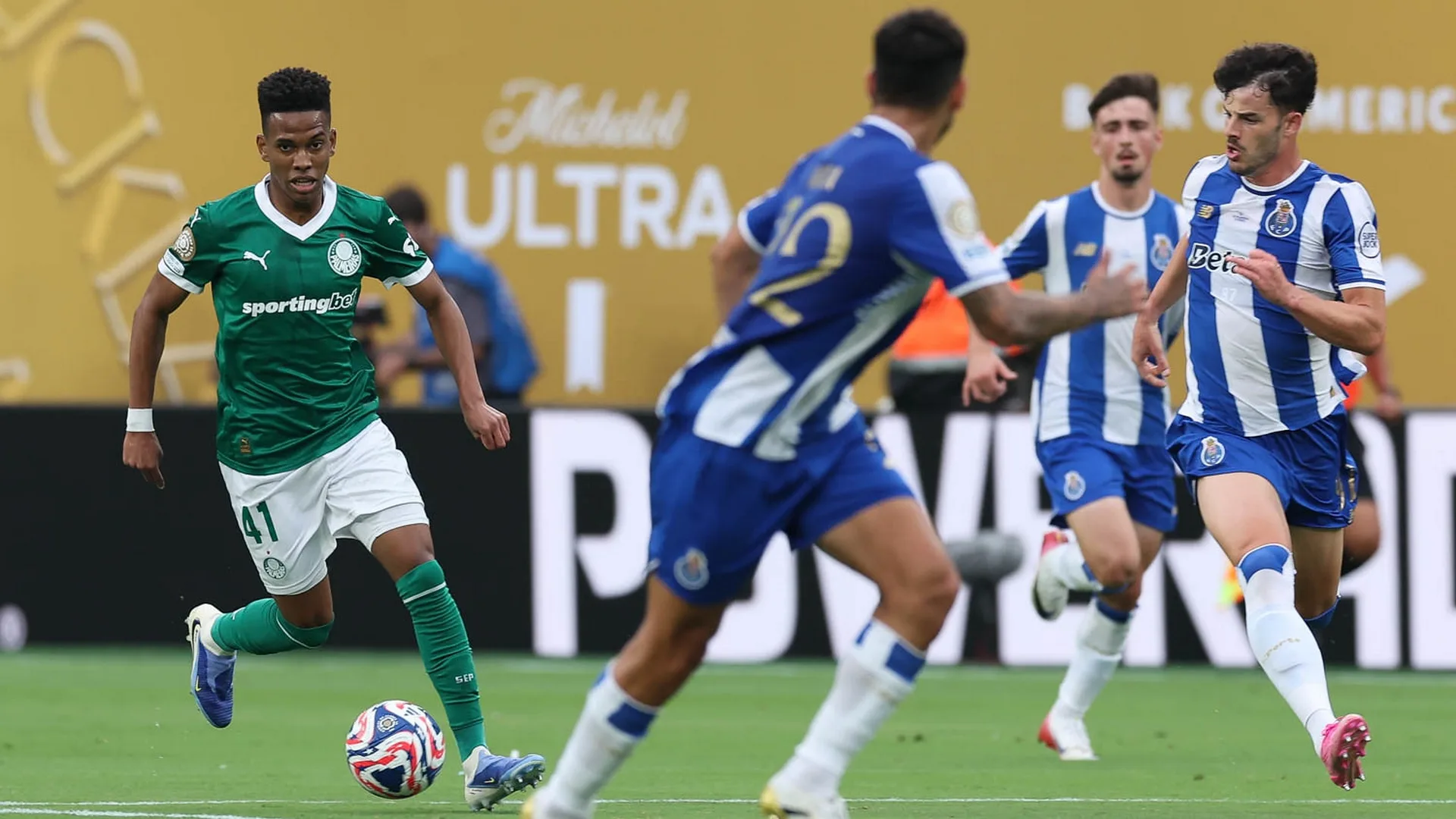 Milton Neves lamenta empate do Palmeiras contra o Porto no Mundial de Clubes e faz alerta: “Cenário ficou preocupante”
