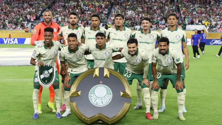 Palmeiras tem quase um ‘time’ de pendurados no Mundial de Clubes e liga alerta nas oitavas de final
