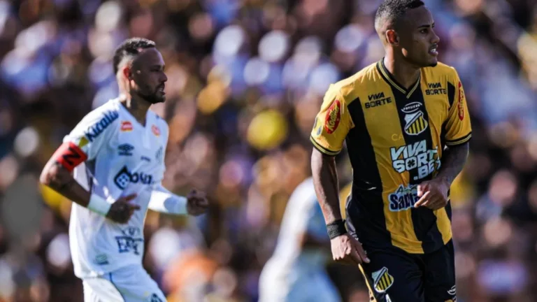 Zagueiro Patrick é especulado no Corinthians e Nicola repercute: “Com aprovação de Dorival Júnior”