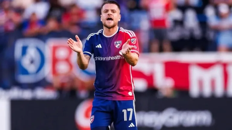 Ramiro, ex-Grêmio e Corinthians, descarta retorno ao futebol brasileiro: “Estou pensando hoje no Dallas, na MLS”