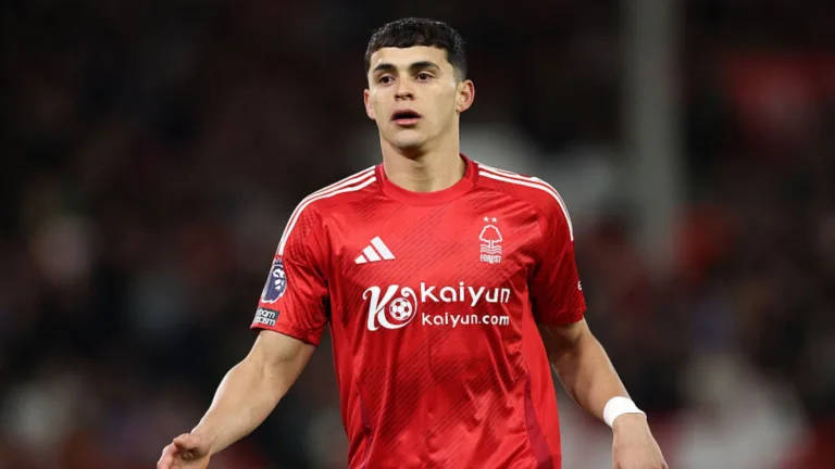 Palmeiras insiste na contratação de Ramón Sosa, do Nottingham Forest, e torcida reprova: “Mais um bagre, Leila Pereira?”