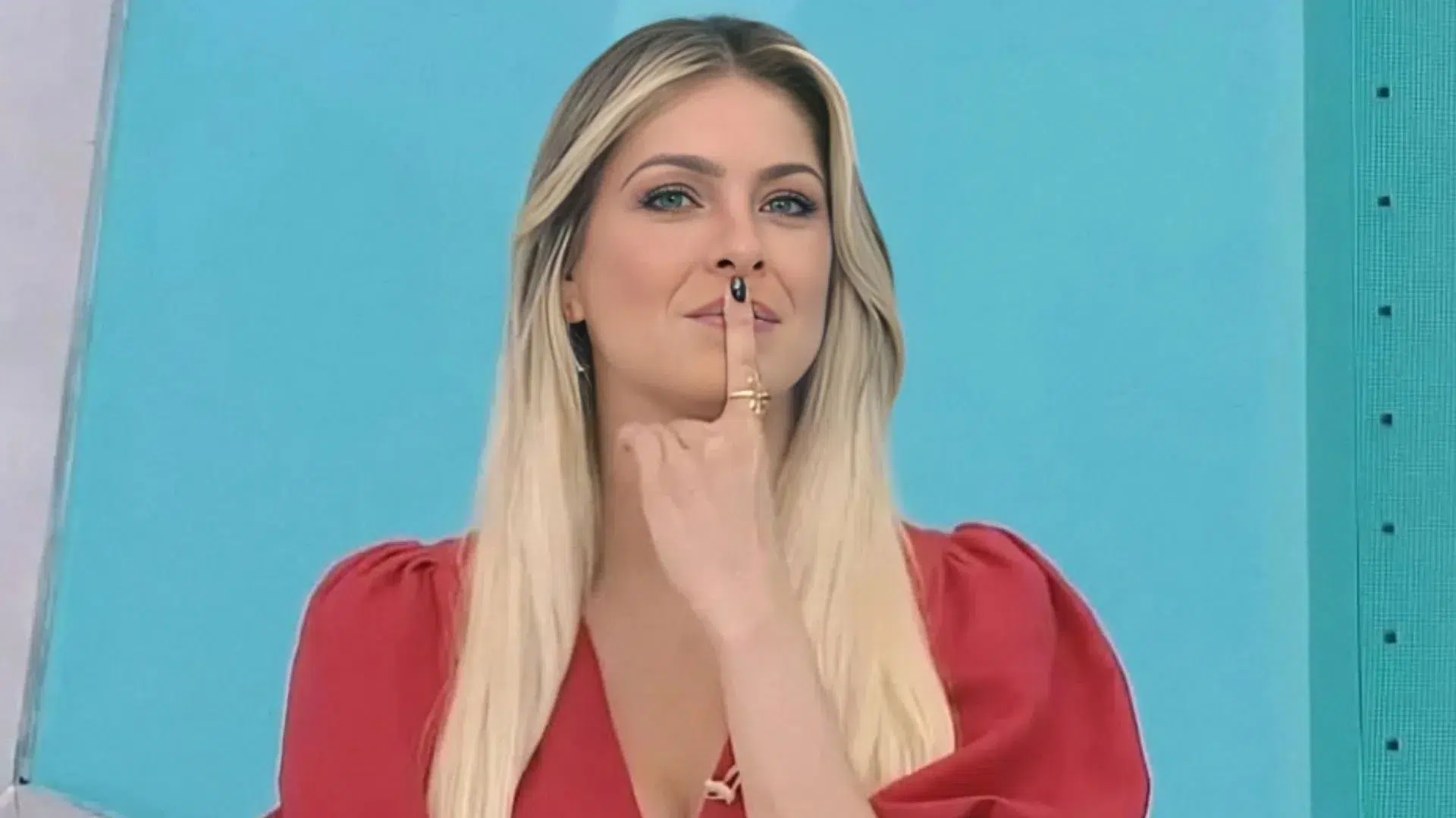 Renata Fan se desespera com Flamengo x Internacional nas oitavas da Libertadores: “À espera de um milagre”