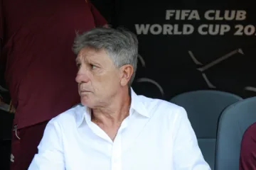 Renato Gaúcho explica queda nas atuações do Fluminense após empate com o Dortmund: ” Aí que mora o perigo”