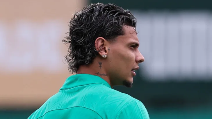 Palmeiras vê Richard Ríos na mira do Nottingham Forest e Nicola diz que o Verdão não descarta saída Palmeiras vê Richard Ríos na mira do Nottingham Forest e Nicola diz que o Verdão não descarta saída