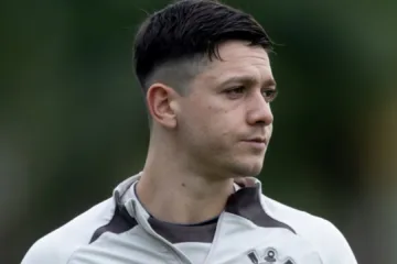 Rodrigo Garro quer deixar o Corinthians e Nicola diz que jogador está incomodado com instabilidade política do Timão