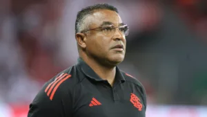 Roger Machado explica estratégia do Internacional e comemora vitória contra o Santos: “Minimizar o Neymar”
