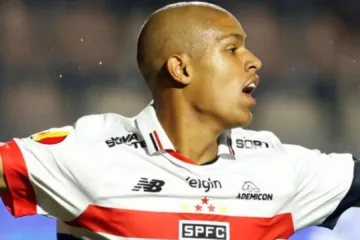 São Paulo pode mudar função de Ryan Francisco e quer que jovem tenha mais tempo em campo
