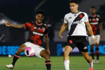 Cicinho indica melhora do Vasco e cobra São Paulo por vitória no Brasileirão: “Prevalecer o mando de campo”