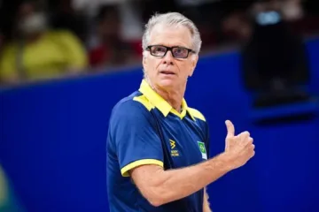 Bernardinho coloca Irã como principal adversário do Brasil na VNL: “Time talentoso, impetuoso, que vem crescendo há bastante tempo”