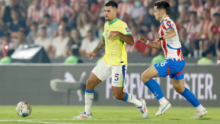 Seleção brasileira encara o Paraguai pelas Eliminatórias da Copa do Mundo com apoio de mais de 45 mil torcedores Seleção brasileira encara o Paraguai pelas Eliminatórias da Copa do Mundo com apoio de mais de 45 mil torcedores