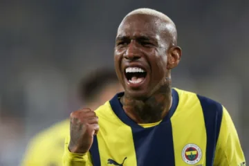 Talisca é debatido dentro do Flamengo e Nicola explica: “Alternativa para a saída de Gerson”