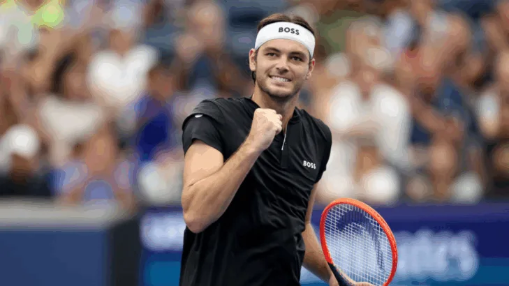 Taylor Fritz causa ‘treta’ com torcedores de João Fonseca após comentário irônico: “As pessoas não têm senso de humor” Taylor Fritz causa ‘treta’ com torcedores de João Fonseca após comentário irônico: “As pessoas não têm senso de humor”