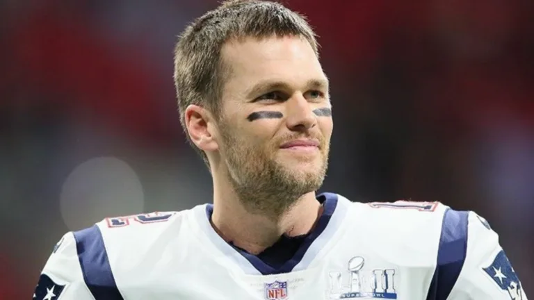 Chargers x Chiefs no Brasil, estátua de Tom Brady, e Antonio Brown procurado pela polícia: as últimas notícias da NFL