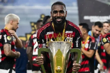 Torcedores do Flamengo detonam decisão de Gerson e aprovam Andreas Pereira como possível substituto