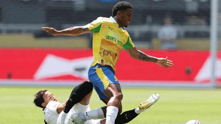 Torcedores do Flamengo pedem contratação de Lucas Ribeiro, do Mamelodi Sundowns: “Não tem nenhum com o nível dele”