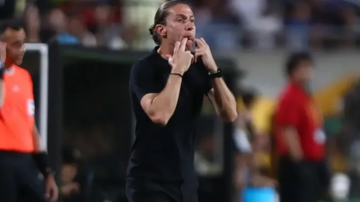 Torcedores criticam declarações de Filipe Luís antes de Flamengo x Bayern no Mundial: “Desvalorizou o próprio clube” Torcedores criticam declarações de Filipe Luís antes de Flamengo x Bayern no Mundial: “Desvalorizou o próprio clube”