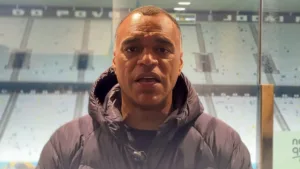 Torcedores do São Paulo se irritam com Denílson em comparação envolvendo o Palmeiras: “Nunca foi ídolo”