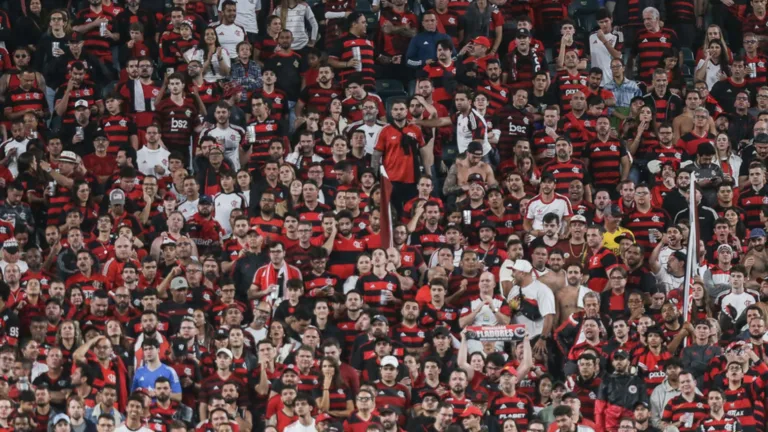 Juca Kfouri questiona público em jogo do Flamengo no Mundial de Clubes: “É uma torcida modinha?”